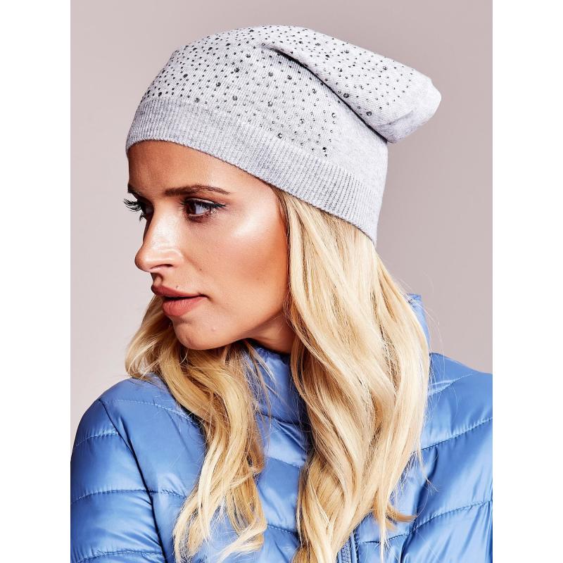 Dámská čepice s aplikací světle šedá 