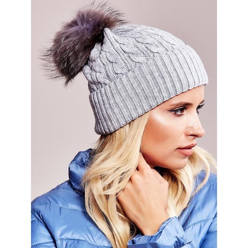 Dámska čiapka s mašľou a kožušinovou bambulou sivá