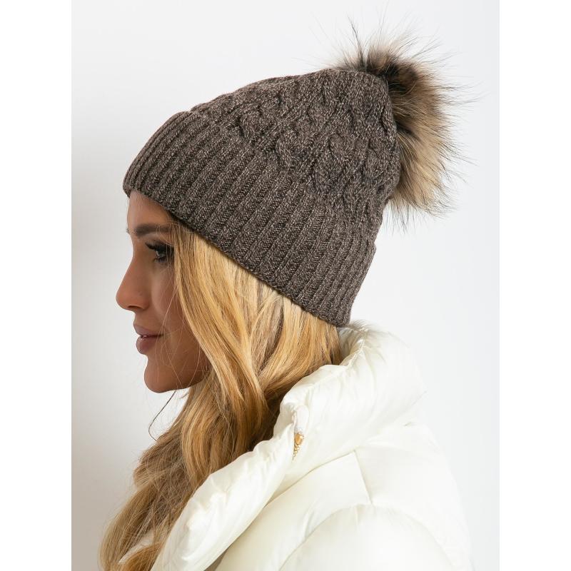 Dámska čiapka so stuhou a kožušinovou bambulou tmavohnedá
