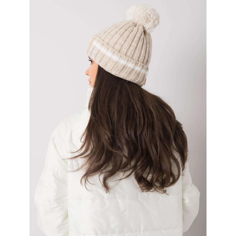 Dámská čepice s aplikací béžová 