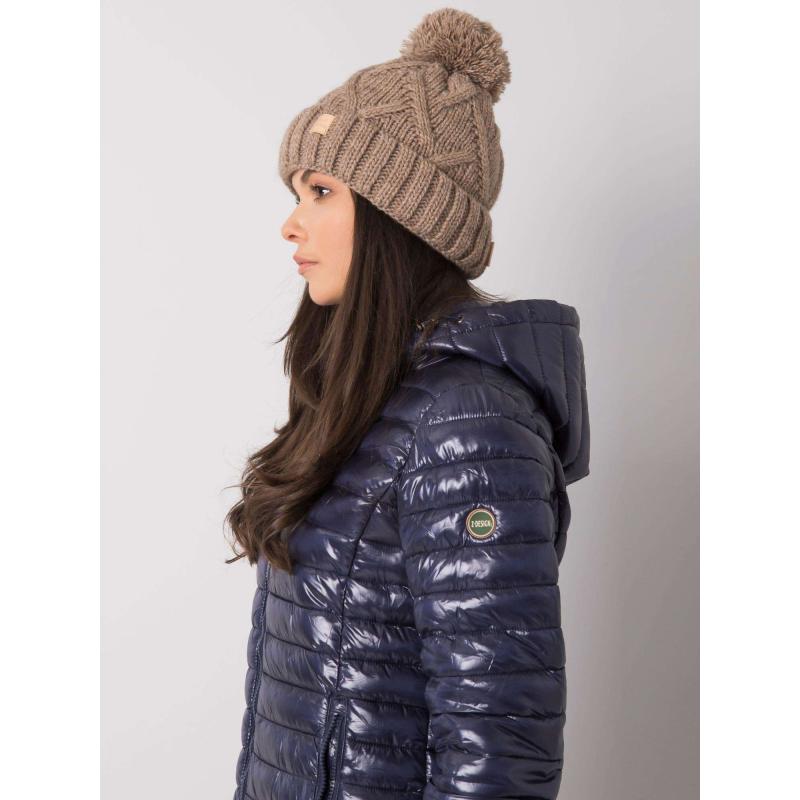 Női téli pomponos sapka sötétbézs