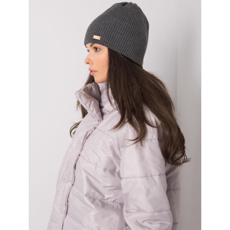 Női téli pomponos sapka sötétszürke