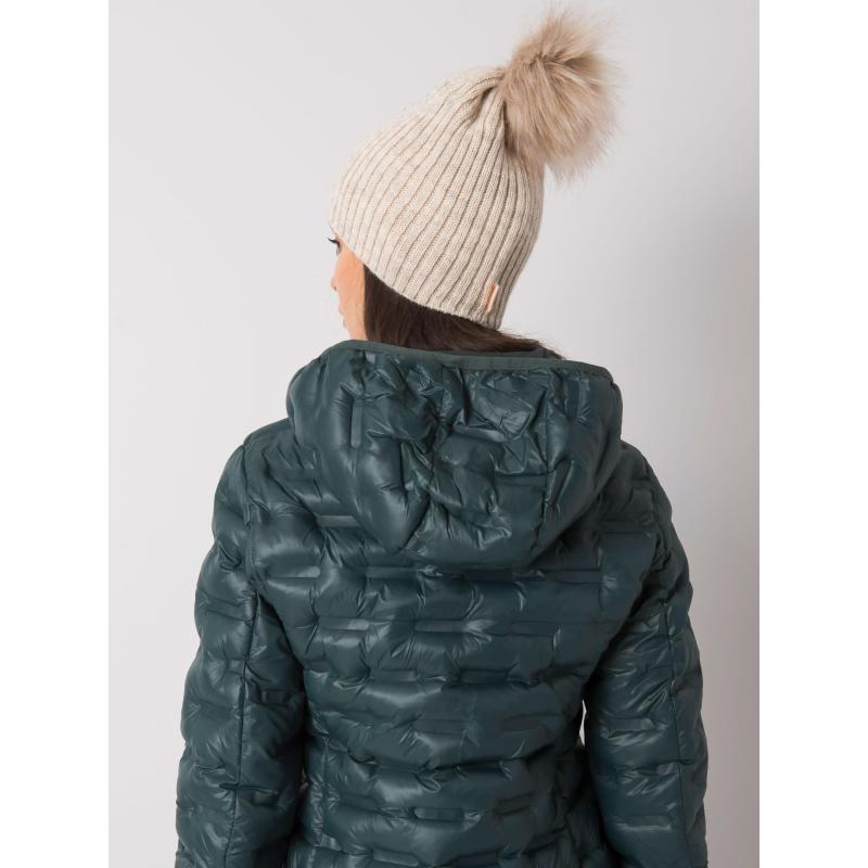 Női sapka pompomos bézs