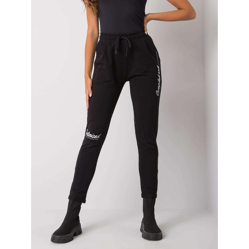 Női melegítőnadrág HAYLEE felirattal fekete