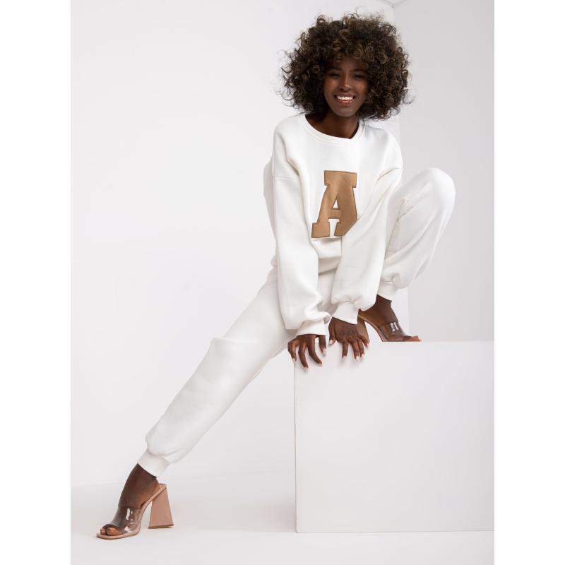 Női zsebes edzőruha EDVIGE ekrü színű