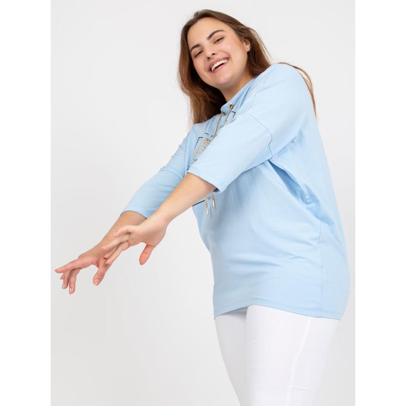 Női plus size blúz 3/4 ujjal CLARA világoskék színben