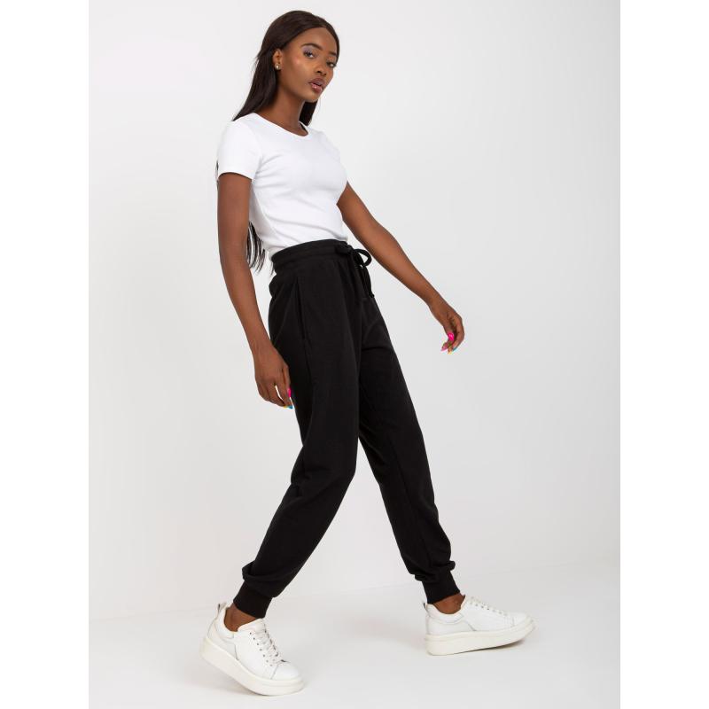 Női melegítőnadrág zsebekkel BASE fekete