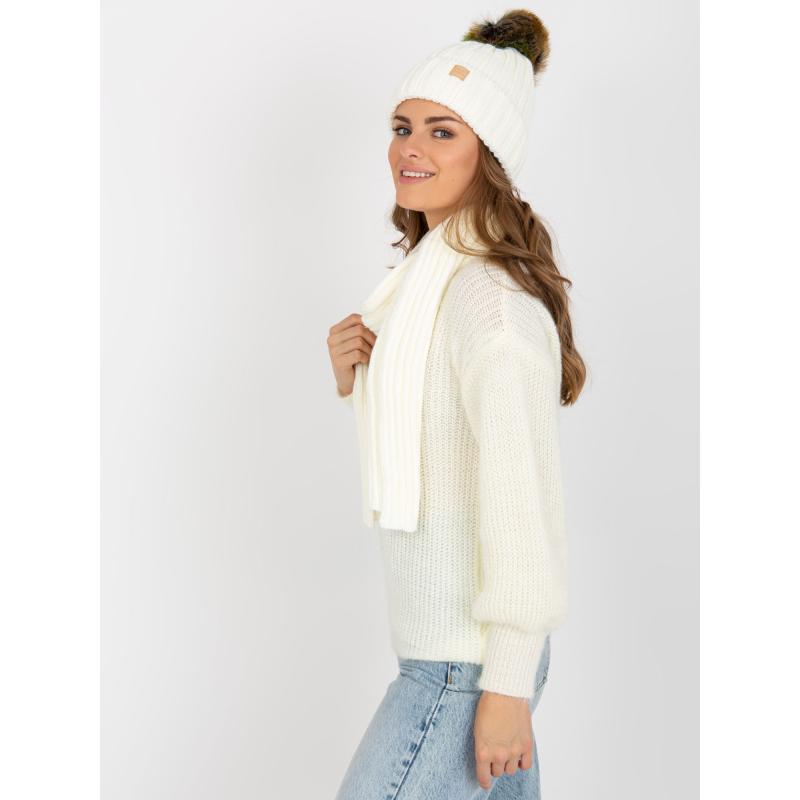 Női téli szett sapkával és sállal Rubby RUE PARIS ecru