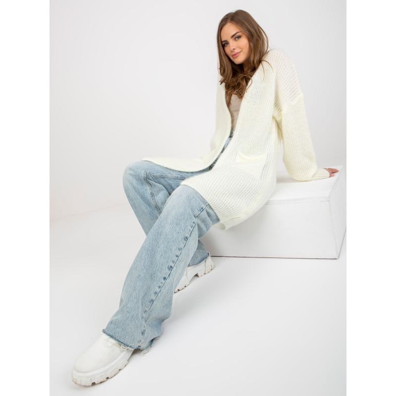 Dámský svetr s kapsami OCH BELLA ecru 