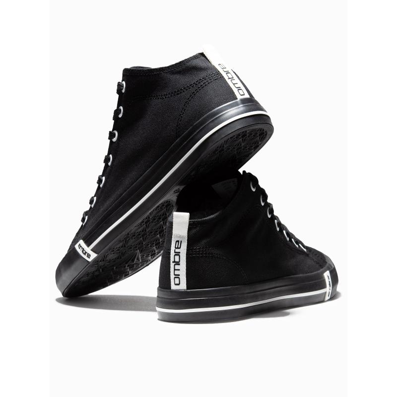 Férfi cipő kontrasztos elemekkel – fekete V2 OM-FOTH-0125