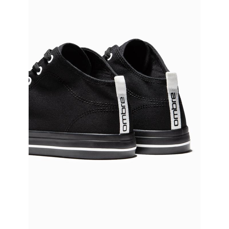 Férfi cipő kontrasztos elemekkel – fekete V2 OM-FOTH-0125