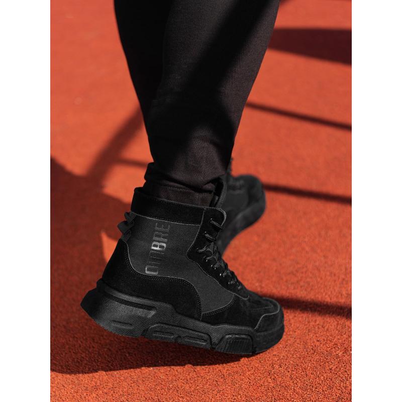 Férfi bokacsizma formázott talppal – fekete V1 OM-FOBO-0122