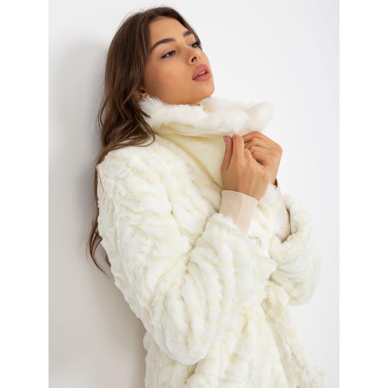 Dámská bunda s páskem kožešinová zimní ALICE bílá  