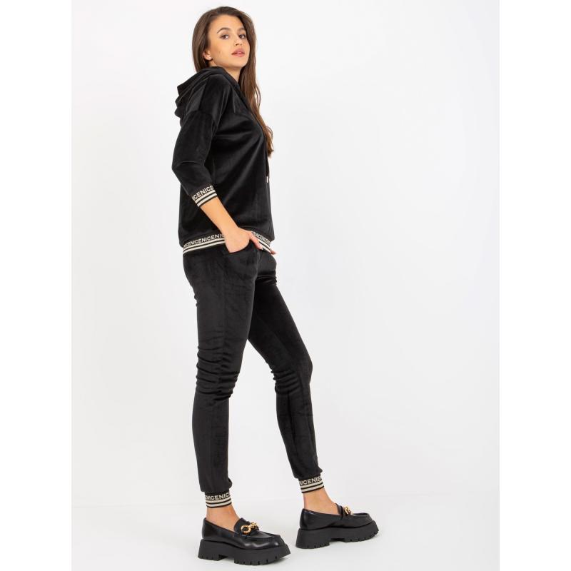 Női kapucnis szett ANABEL fekete