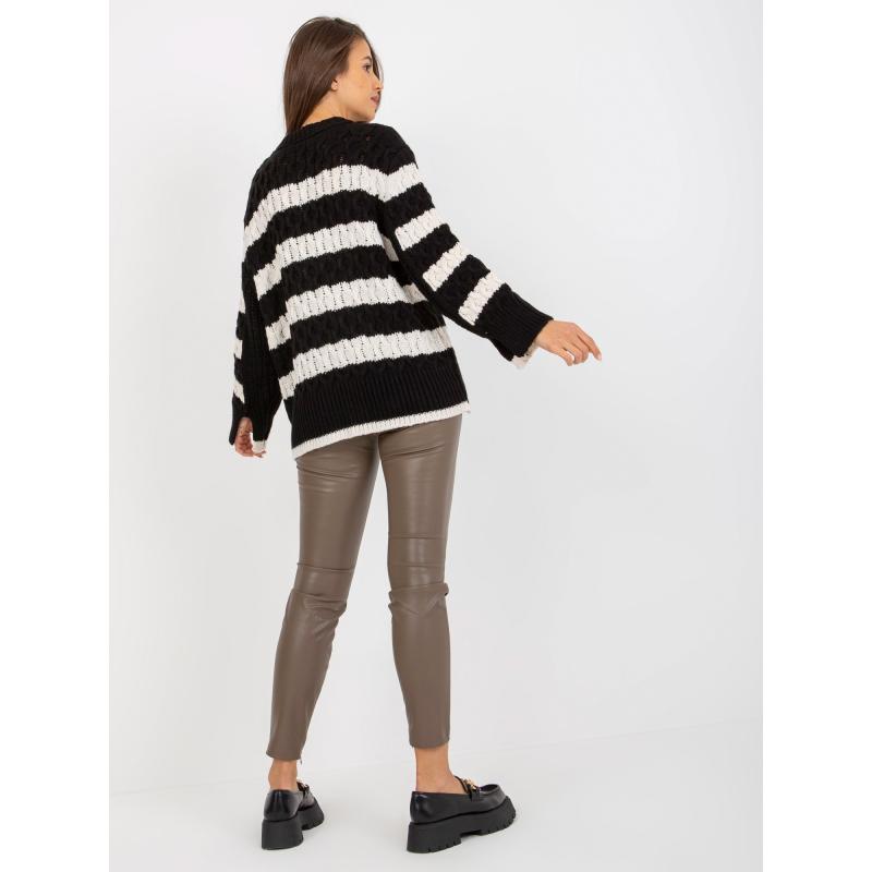 Dámský svetr oversize s kostkami LUANE v černo-červené 