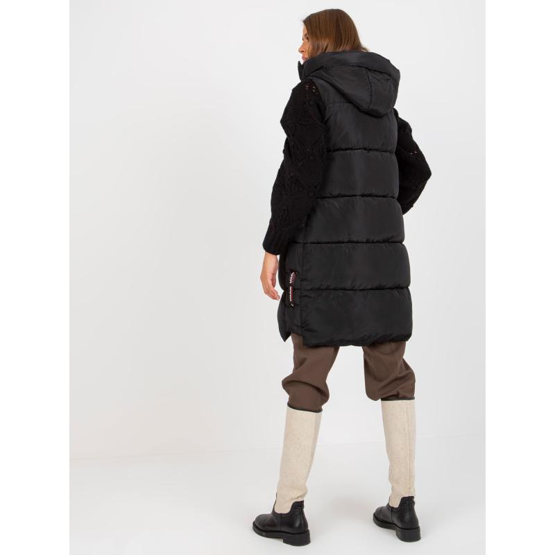 Dámska vesta s kapucňou a prešívaním ALISHIA čierna
