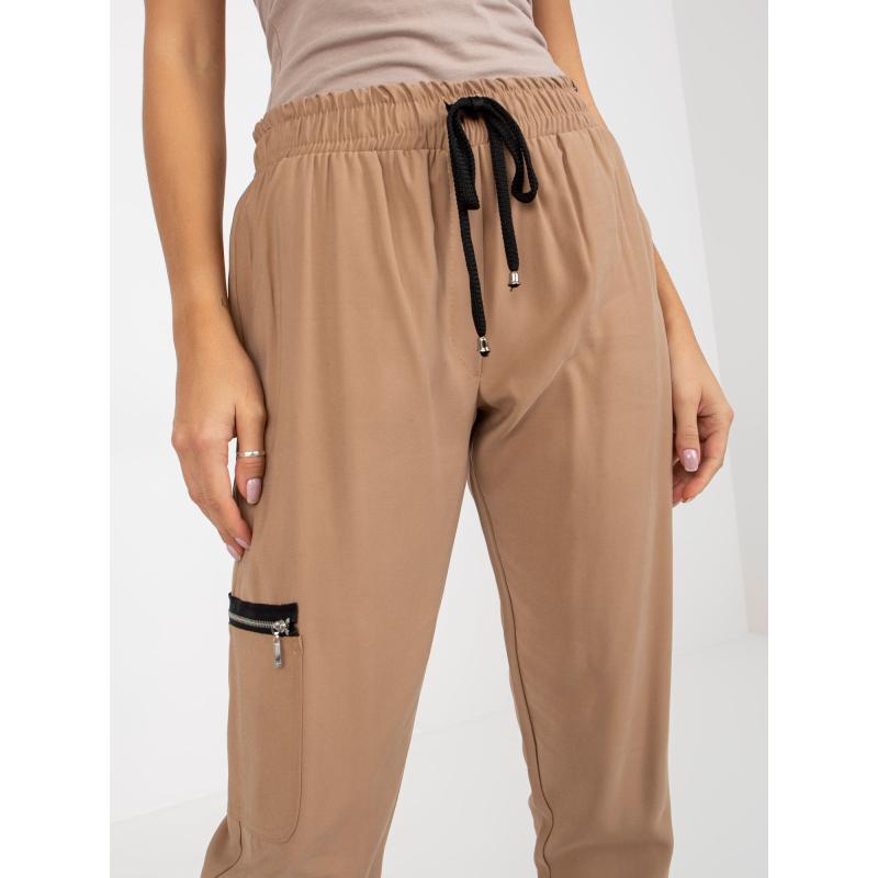 Dámske tepláky s vreckami ZULUNA hnedé