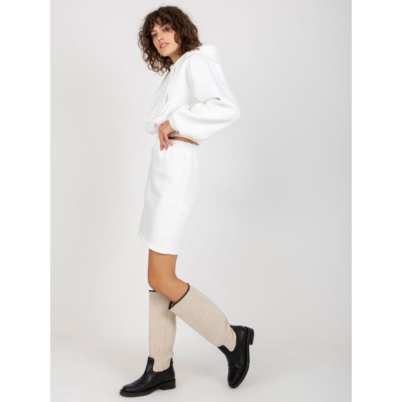 Női alapszett rövid pulóverrel EMILIE ekrü alapszettel