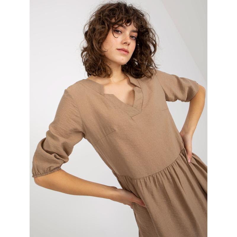 Dámské šaty s volánkem a výstřihem do V HARLY tmavě béžové