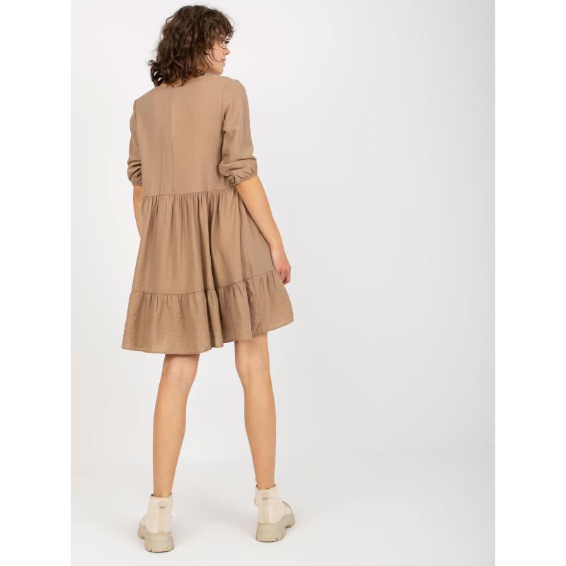 Dámské šaty s volánkem a výstřihem do V HARLY tmavě béžové
