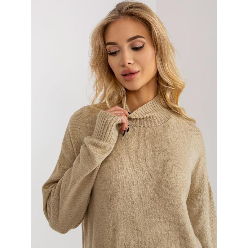 Dámsky sveter s vreckami a polovičným rolákom dlhý oversize KOLIE béžový