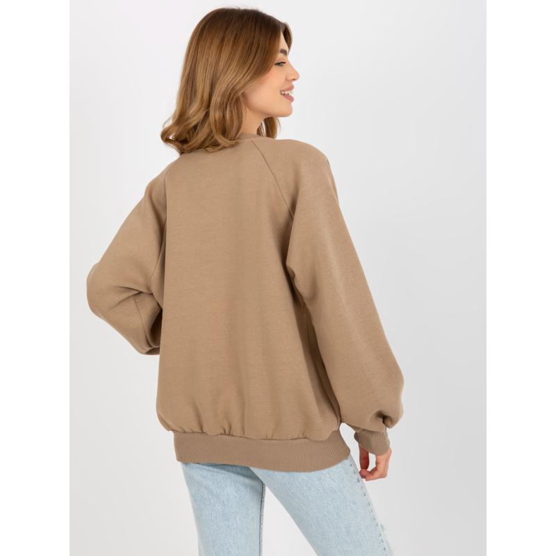 Női kapucnis pulóver TRACY felirattal sötét bézs színben