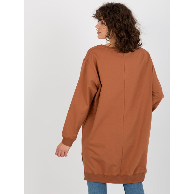 Női hosszú oversize TILDA világosbarna és rózsaszín feliratos pulóver világosbarna és rózsaszín felirattal