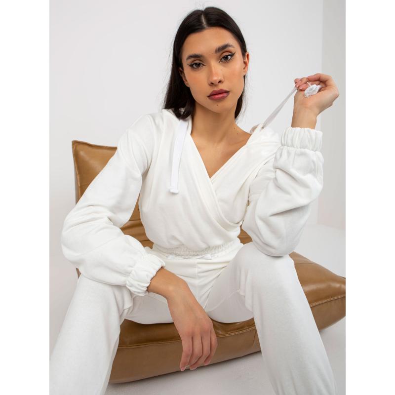 Női szett rövid pulóverrel CAHRITA ekrü színben