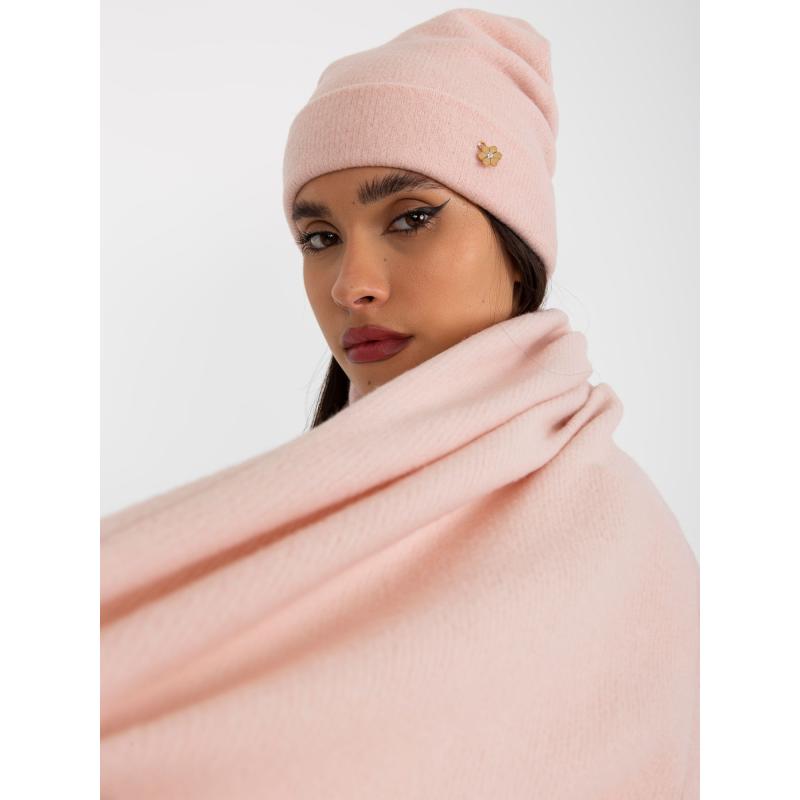 Női szett sállal és sapkával JANIYAH világos rózsaszínű