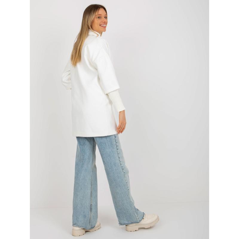 Női kabát zsebekkel OCH BELLA ekrü színben