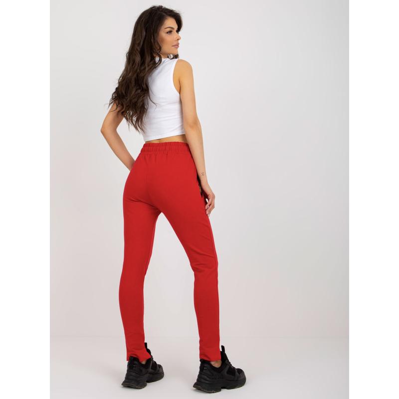 Női melegítőnadrág zsebekkel DODA piros