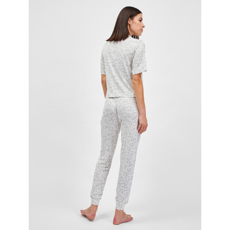 Pizsamakabát modál