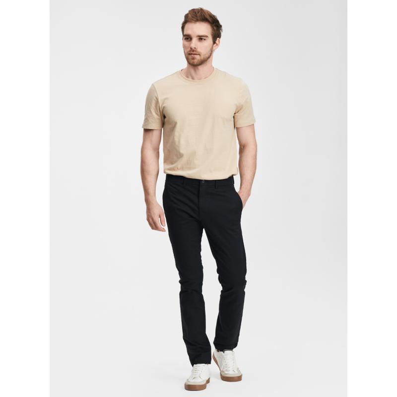 Nohavice modern khaki v skinny fit strihu GapFlex