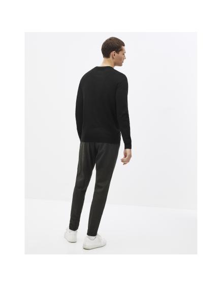 Semeriv vlnený sveter