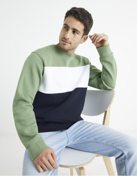 Betrail pulóver csíkokkal