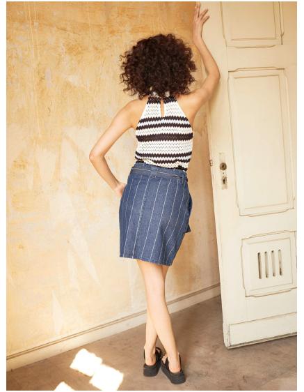 Modrá pruhovaná krátká džínová sukně se zavazováním