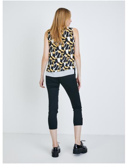 Bílo-černá vzorovaná halenka