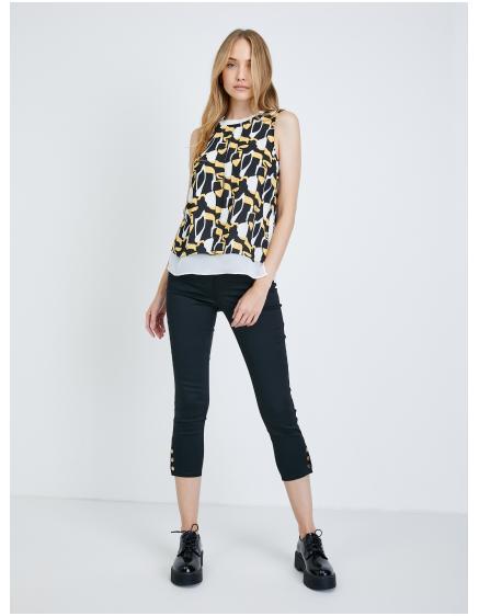 Bílo-černá vzorovaná halenka