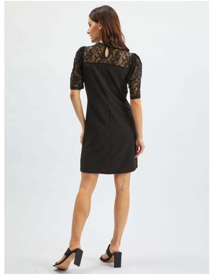 Čierne dámske šaty s čipkou