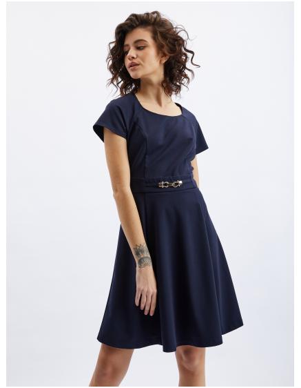 Tmavomodré dámske šaty s opaskom