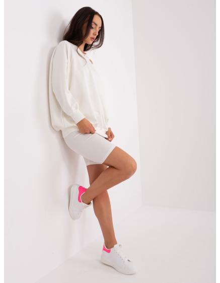 ESS női szabadidőruha ekrü