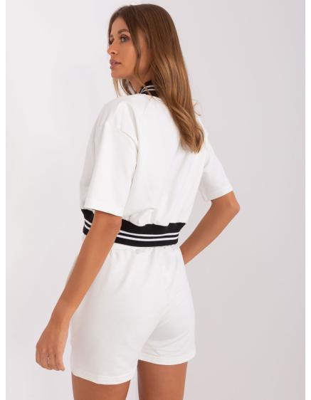 Női szett rövid pulóverrel OACHI ekrü színben