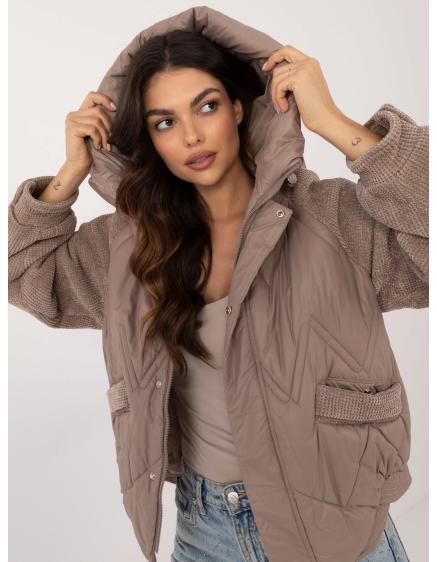 Női steppelt kabát zsebekkel Átmeneti világosbarna
