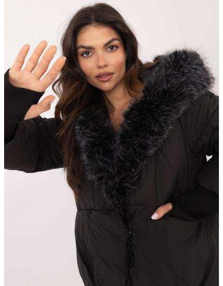 Černá zimní bunda s odepínacím páskem