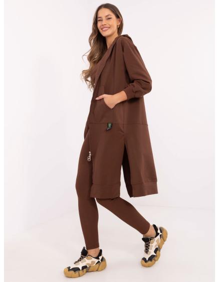 Barna tréningruha leggingsszel és felsővel