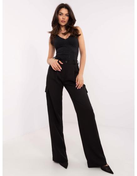 Čierne dlhé nákladné nohavice s rovnými nohavicami