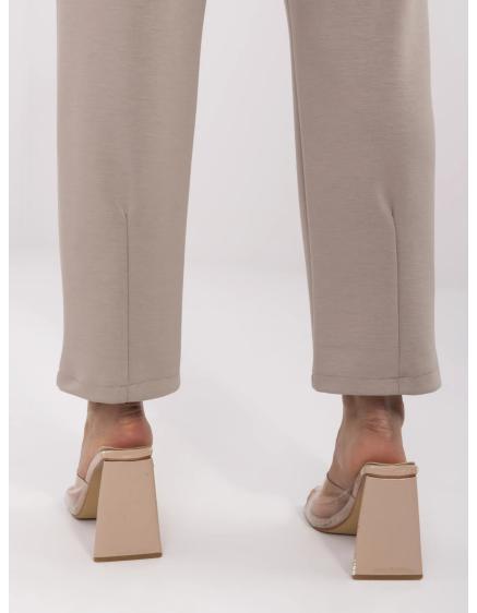 Sötétbézs alap nadrág zsinórral