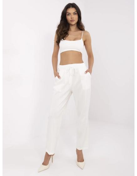 Ecru alap nadrág redőkkel