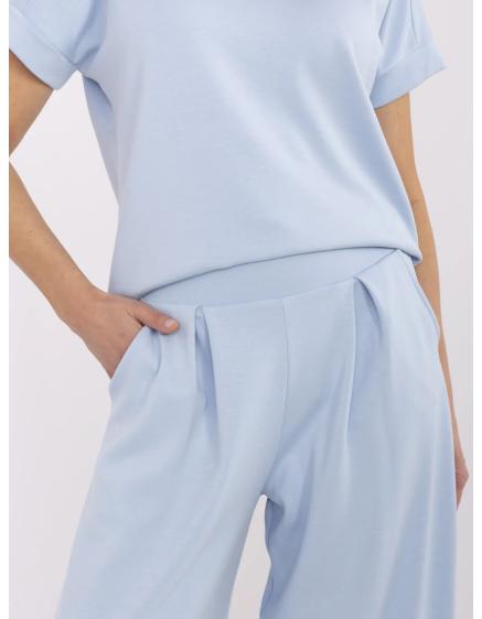 Világoskék alap palazzo nadrág