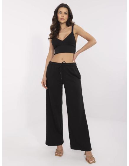 Černé tepláky basic s kapsami